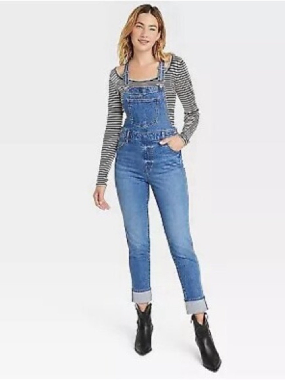 Universal Thread Women's Denim
Overalls Sleeveless Skinny Leg
Jumpsuit 4/27R